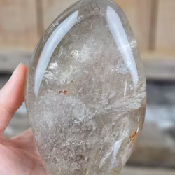 Rökkvarts, polerad kristall stående friform #3