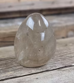 Rökkvarts, polerad kristall stående friform #4