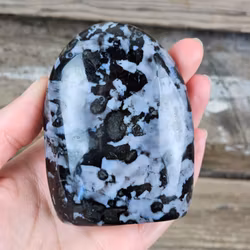 Indigo Gabbro, polerad kristall stående friform #14