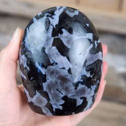 Indigo Gabbro, polerad kristall stående friform #18