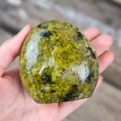 Grön Opal, polerad kristall stående friform #6