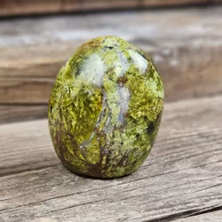 Grön Opal, polerad kristall stående friform #10