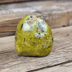 Grön Opal, polerad kristall stående friform #11