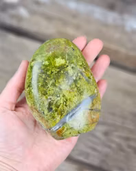 Grön Opal, polerad kristall stående friform #14
