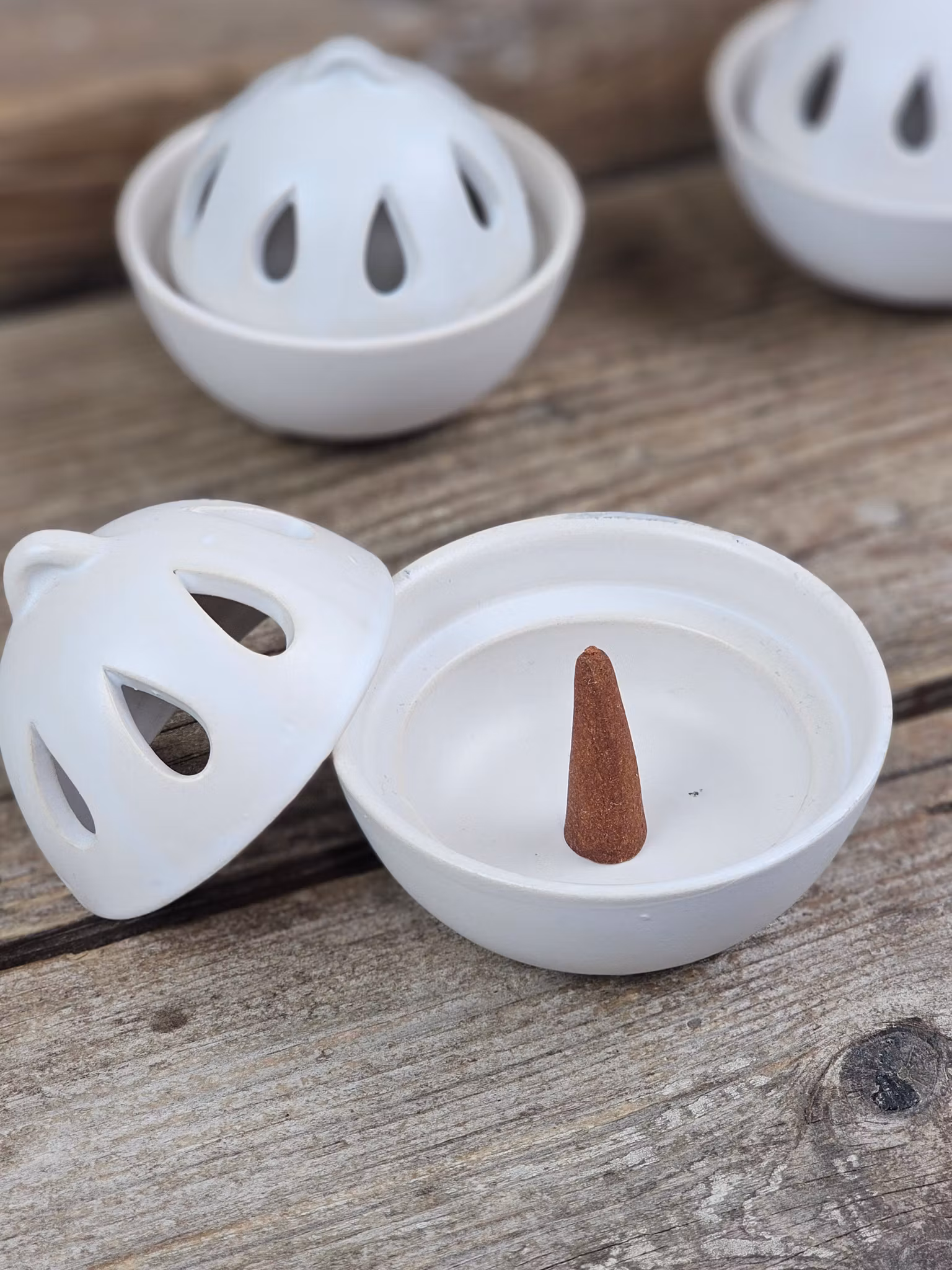 Rökelsebrännare, oval matt vit