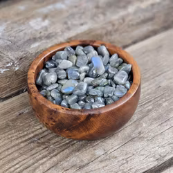 Labradorit, små trumlade