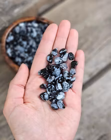 Snöflingeobsidian, små trumlade
