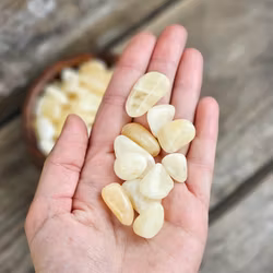 Gul Kalcit, små trumlade