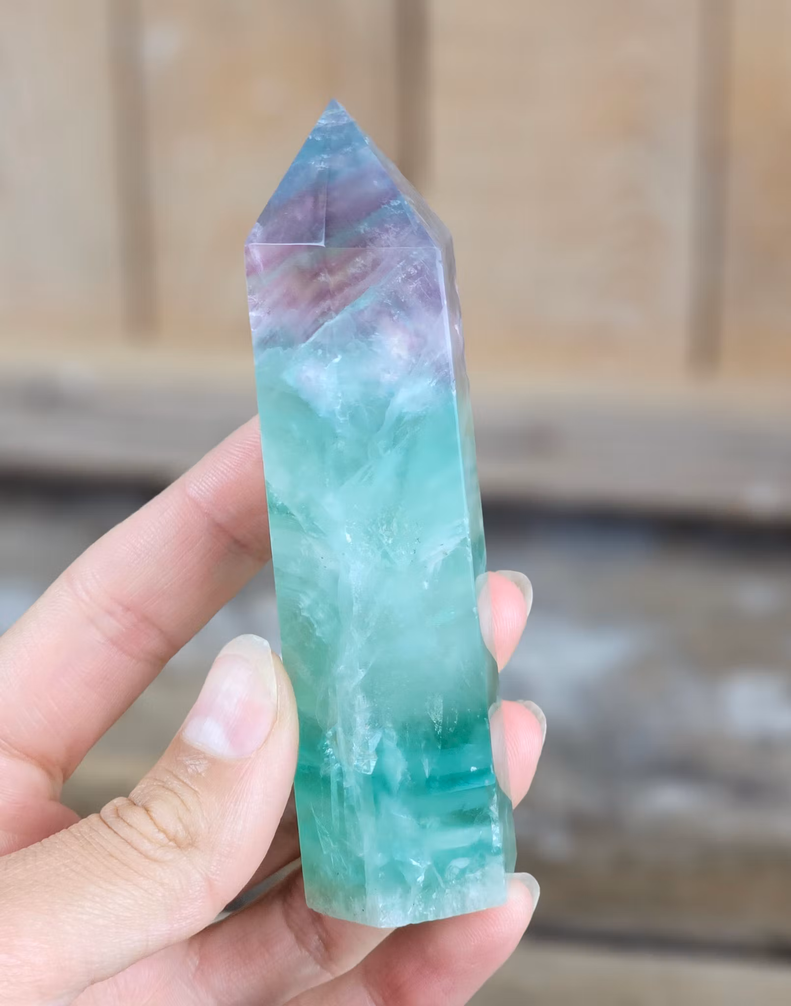 Regnbågsfluorit, spets #7