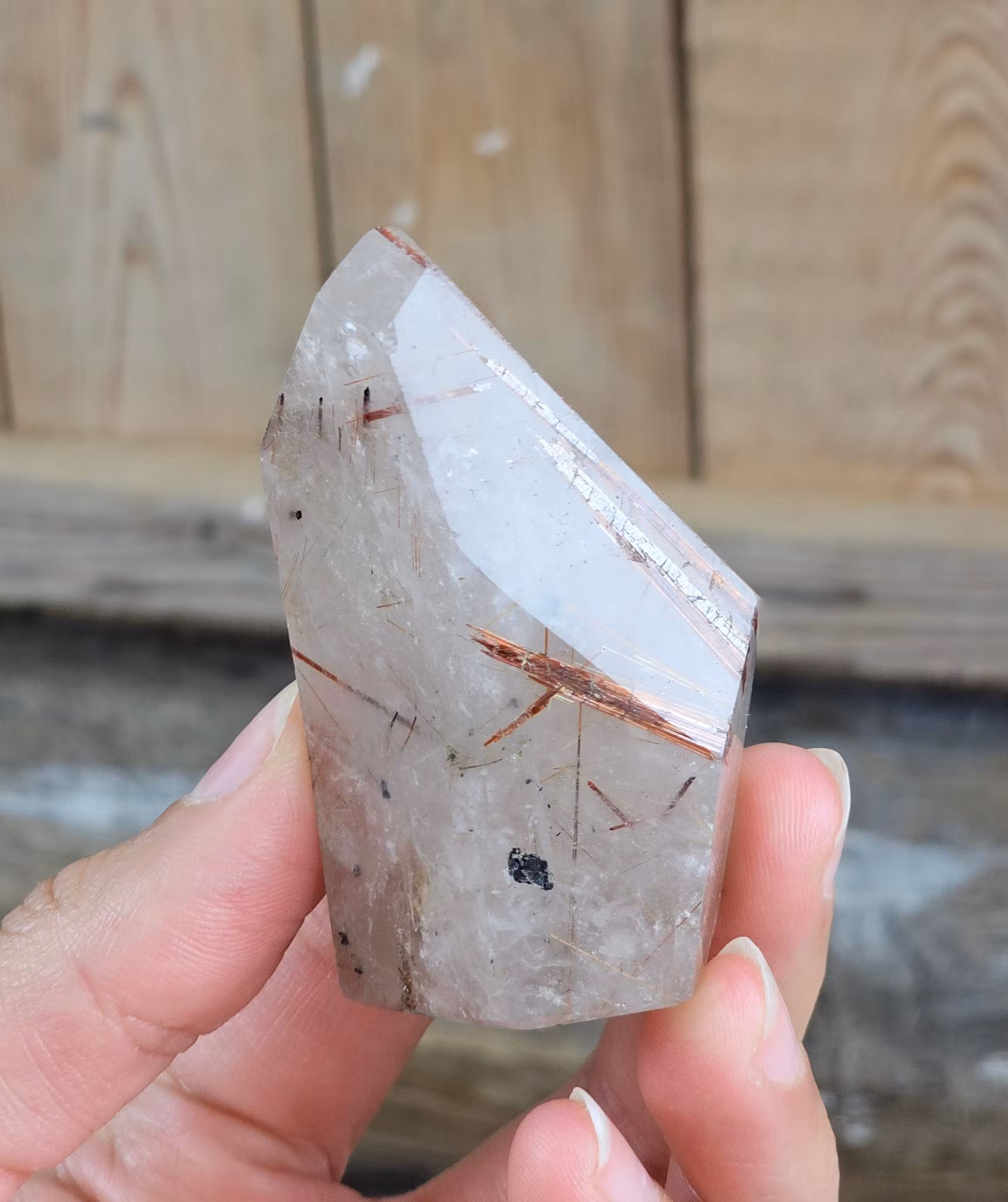 Guldrutilkvarts, polerad spets/friform #1