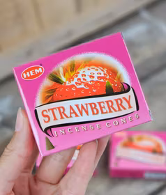 HEM - Strawberry, rökelsekoner