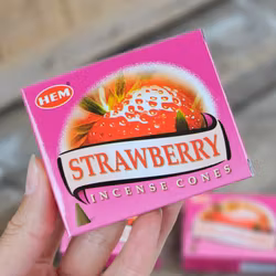 HEM - Strawberry, rökelsekoner