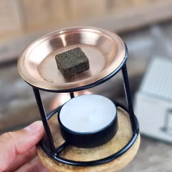 Brännare för rökelsebrickor, svart/koppar med trä