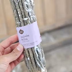 Sagrada Madre Line x 20 (Savings Pack) - Jasmin & Rosor, rökelsepinnar