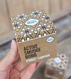 Sagrada Madre - Bombitas, Styrax & Kamfer rökelsebollar 8-pack