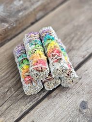 Vit Salvia med Chakra Blommor
