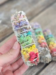 Vit Salvia med Chakra Blommor