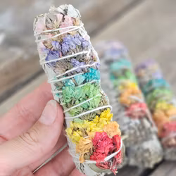 Vit Salvia med Chakra Blommor