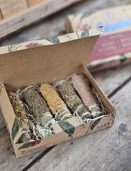 Sagrada Madre Sahumitos - Smudge Box x 5 Herbs & Woods