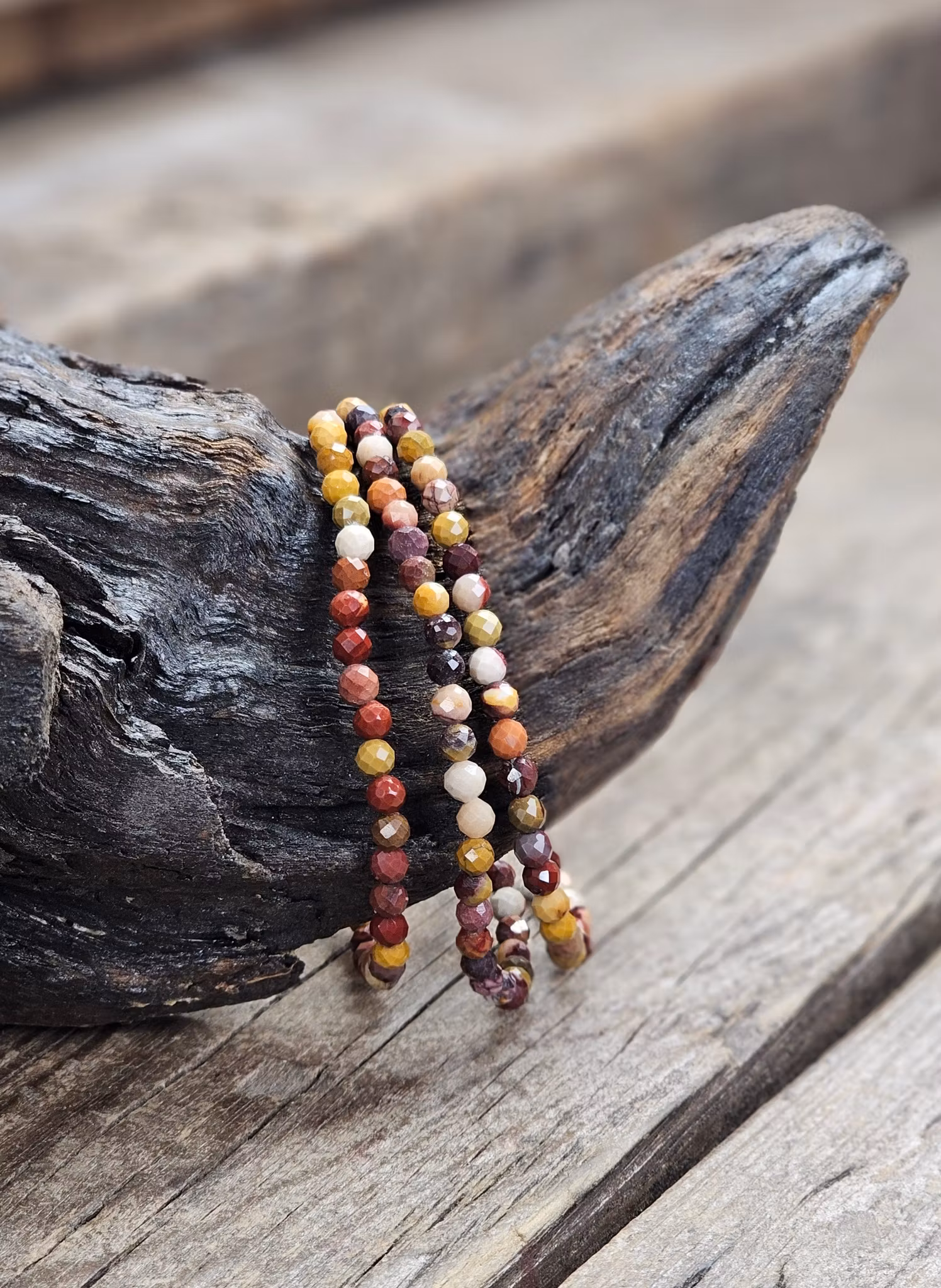 Mookaitjaspis, armband 4mm facetterade pärlor
