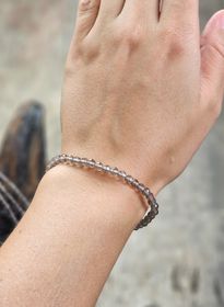 Obsidian, armband 4mm facetterade pärlor