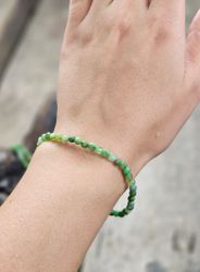 Krysopras, armband 4mm facetterade pärlor