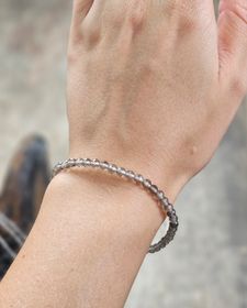 Rökkvarts, armband 4mm facetterade pärlor
