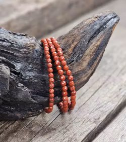 Röd Jaspis, armband 4mm facetterade pärlor