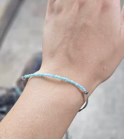 Amazonit, armband 3mm facetterade pärlor macramé