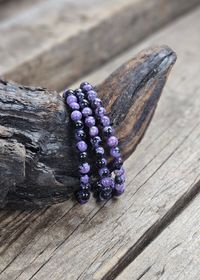 Charoit, armband 6mm runda pärlor