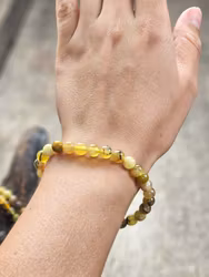 Gul Opal, armband 6mm runda pärlor