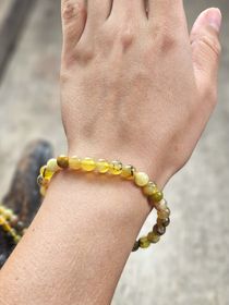 Gul Opal, armband 6mm runda pärlor