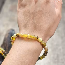 Gul Opal, armband 6mm runda pärlor
