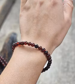 Granat extra, armband 6mm runda pärlor