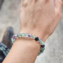 Regnbågsfluorit, armband 6mm runda pärlor