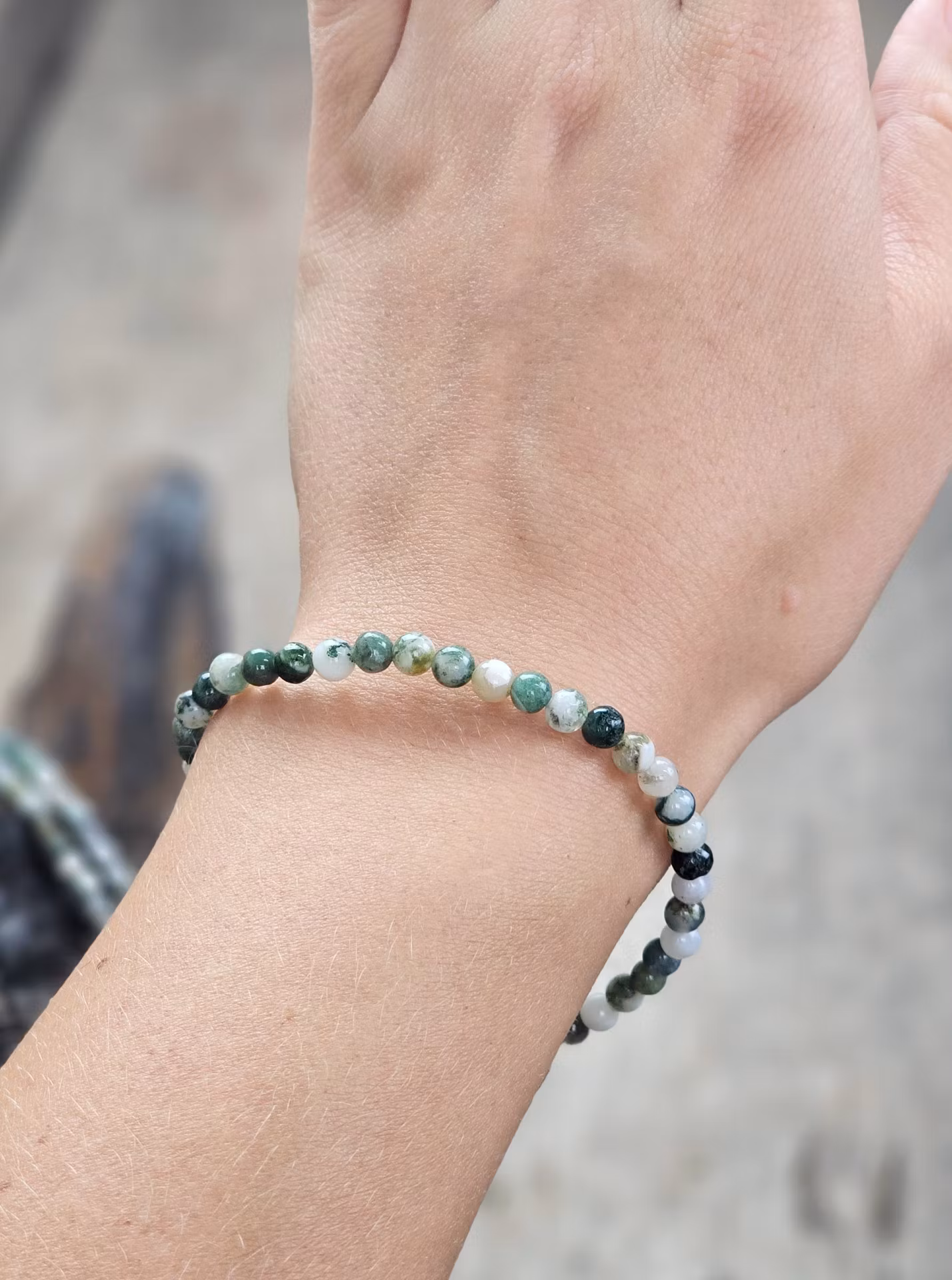 Trädagat, armband 4mm runda pärlor