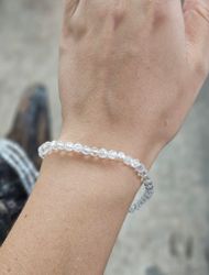 Fire & Ice Kvarts (Krackelerad Bergkristall), armband 4mm runda pärlor