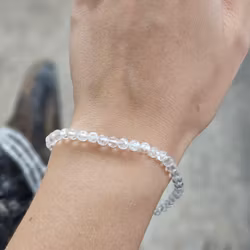 Fire & Ice Kvarts (Krackelerad Bergkristall), armband 4mm runda pärlor
