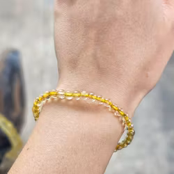 Guldrutilkvarts #2, armband 4mm runda pärlor