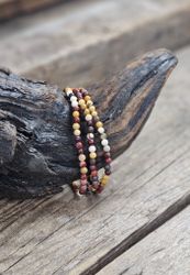 Mookaitjaspis, armband 4mm runda pärlor