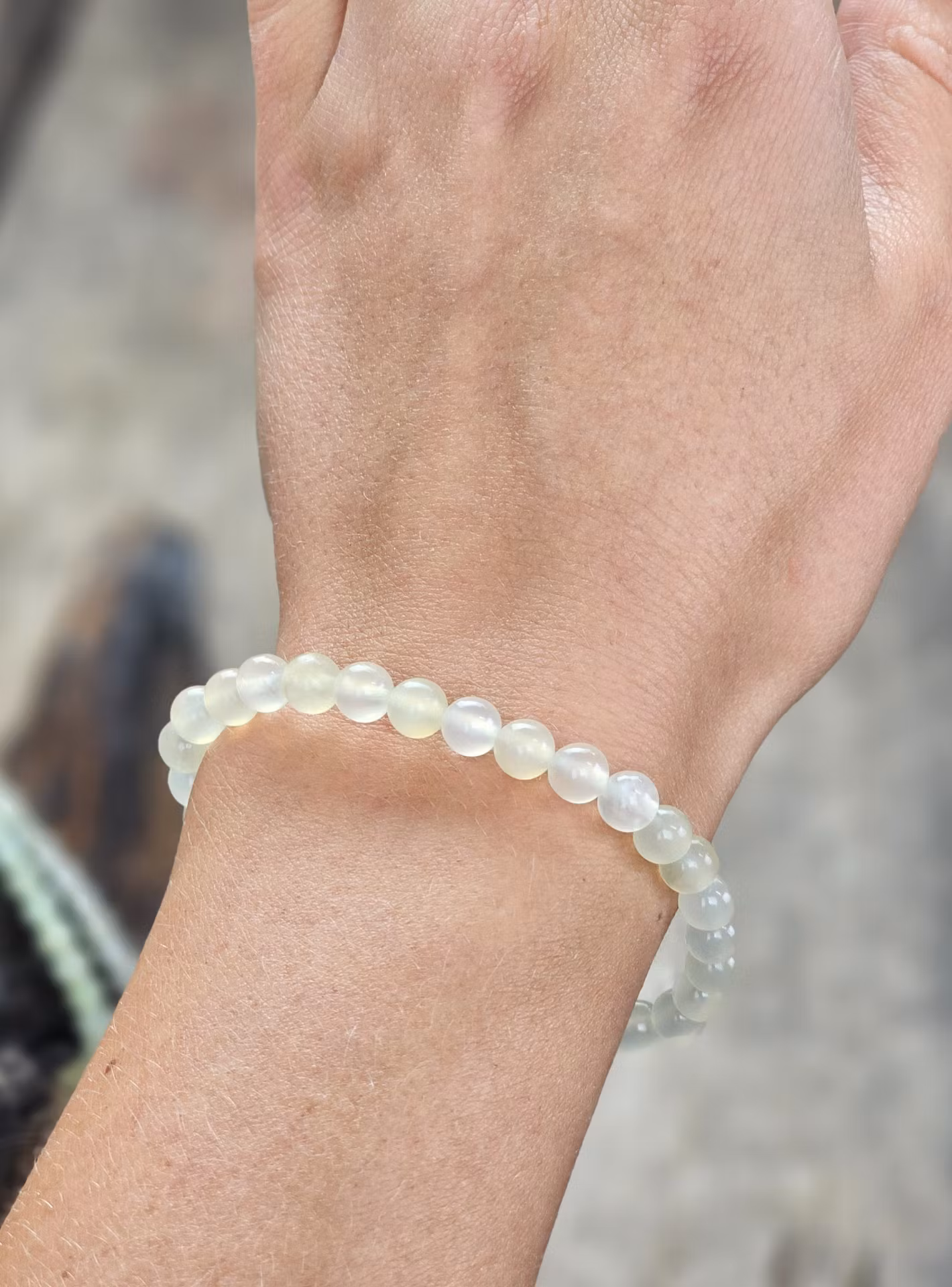 New Jade, armband 6mm runda pärlor