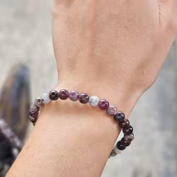 Rubellit, armband 6mm runda pärlor