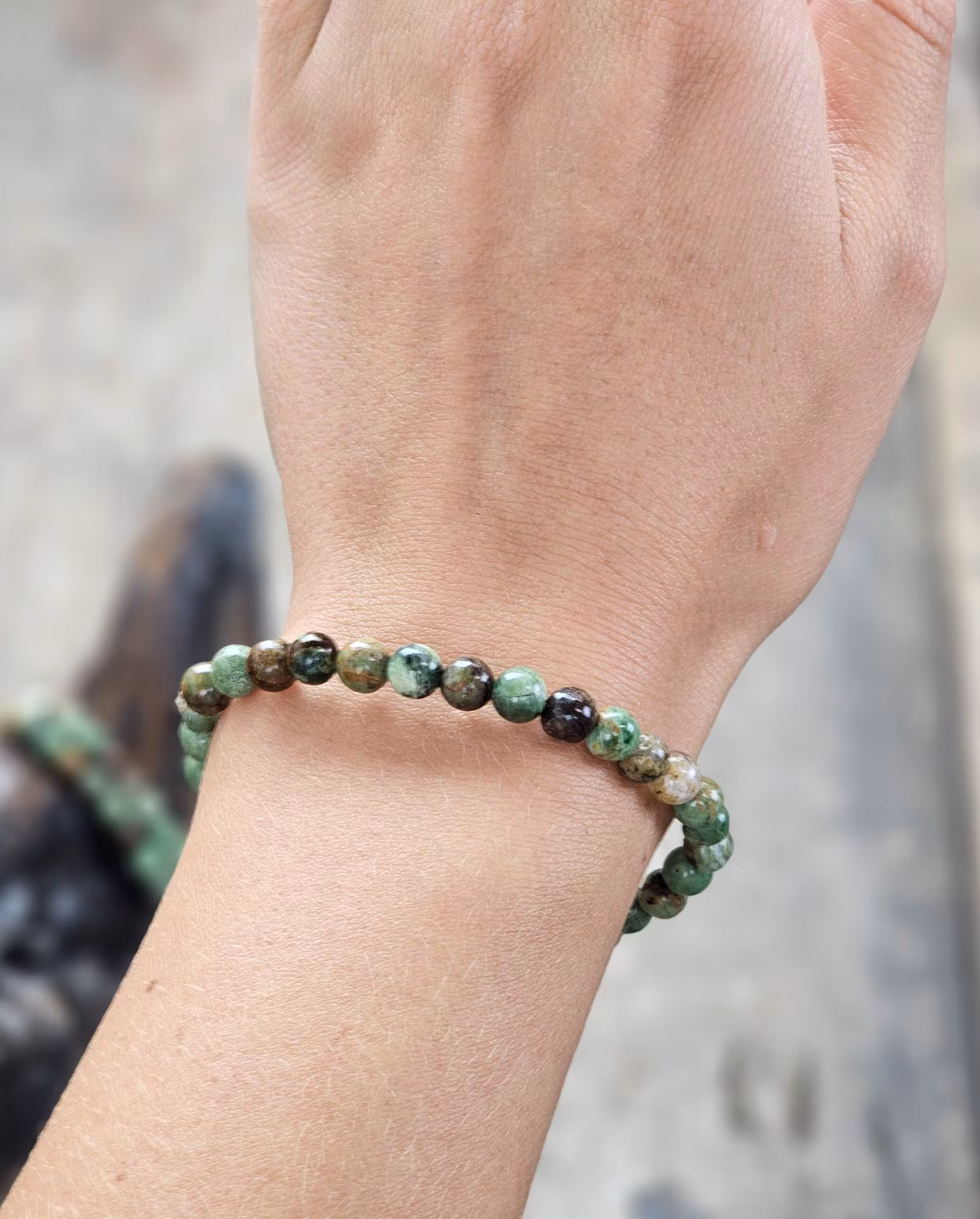 Grön Opal, armband 6mm runda pärlor