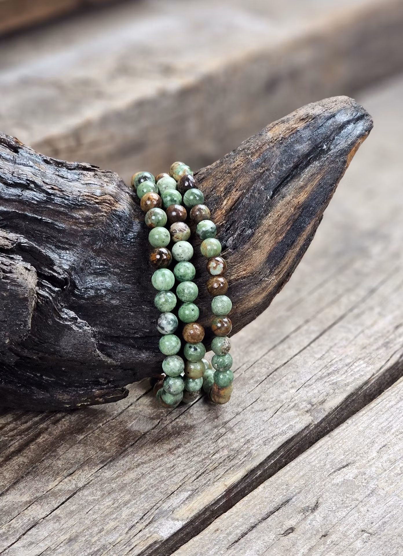 Grön Opal, armband 6mm runda pärlor