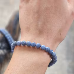 Tanzanit, armband 6mm runda pärlor