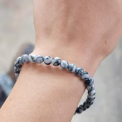 Pinolith, armband 6mm runda pärlor