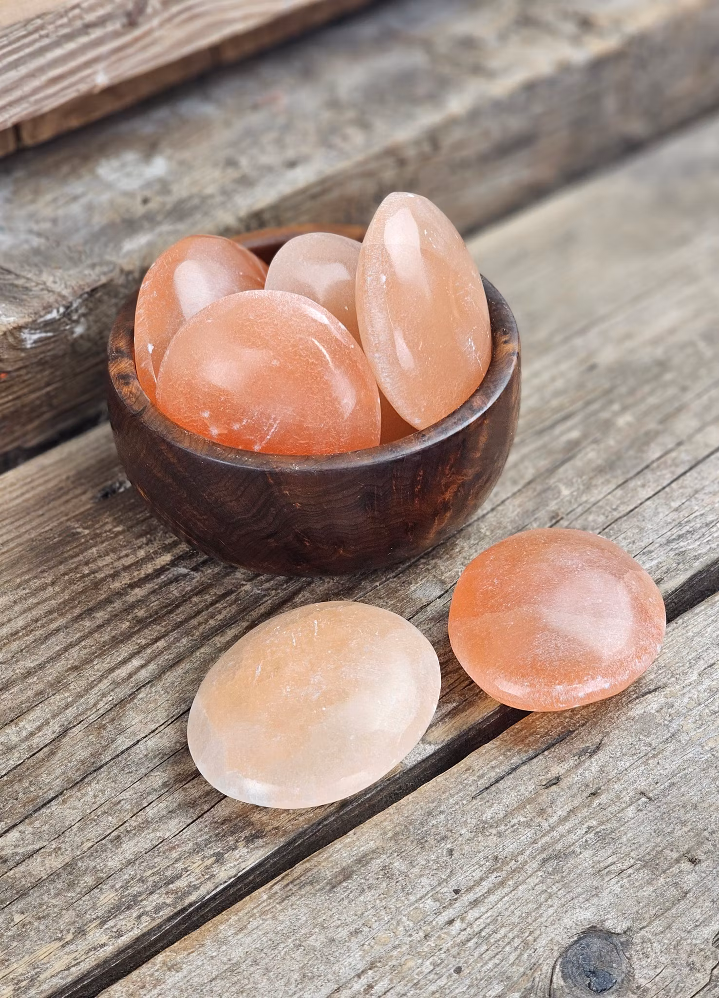 Orange/Rosa Selenit, touchstone