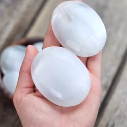 Vit Selenit, stor touchstone