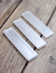 Vit Selenit, polerad laddningsplatta 15 cm
