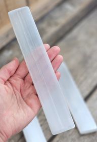 Vit Selenit, stor polerad laddningsplatta 20 cm